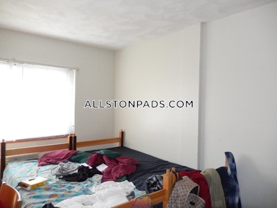 Allston 3 Beds 2 Baths Allston Boston - $4,300 No Fee