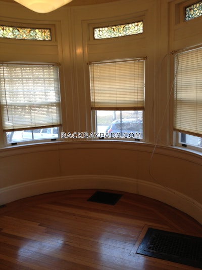 Back Bay 2 Bed 1 Bath BOSTON Boston - $4,750