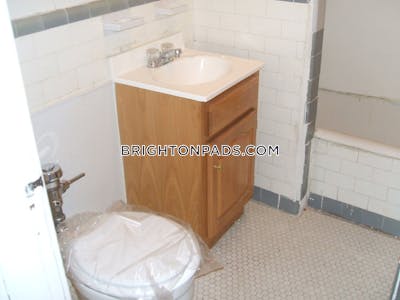 Brighton 2 Beds 1 Bath Boston - $2,850 No Fee
