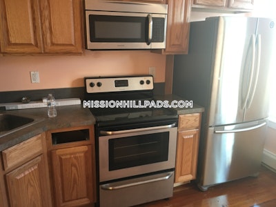 Mission Hill 4 Bed, 1.5 Bath Unit Boston - $5,200
