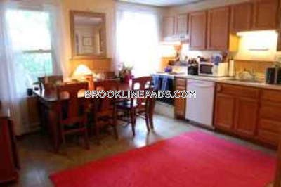 Brookline Apartment for rent 3 Bedrooms 1 Bath  Chestnut Hill - $4,600