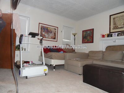 Brookline Studio 1 Bath  Coolidge Corner - $2,350 No Fee