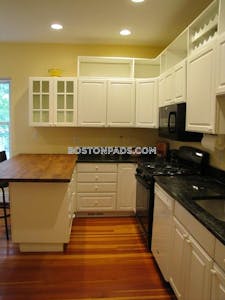 Cambridge 3 Bed 1 Bath CAMBRIDGE  Central Square/cambridgeport - $4,500