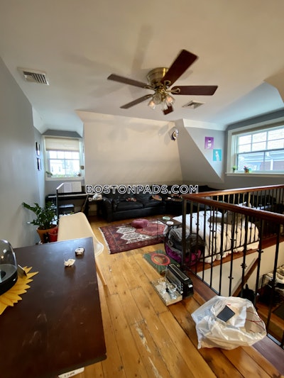 Mission Hill 3 Beds 1 Bath Boston - $5,280