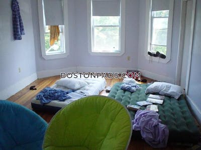 Brookline 4 Bed 2 Bath BROOKLINE- BROOKLINE VILLAGE $5,300 Brookline Village - $4,900 No Fee