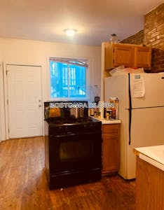 Mission Hill 4 Beds 1 Bath Boston - $4,500