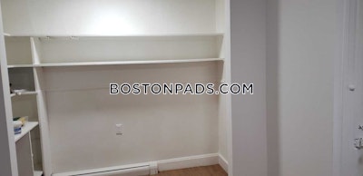 Medford 2.5 Bed on Princeton Street  Tufts - $3,100
