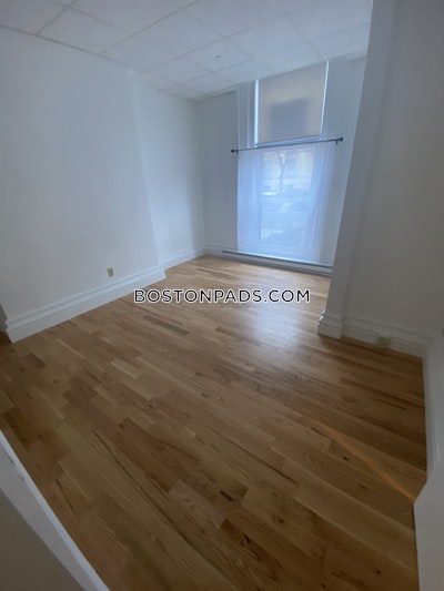 Back Bay 0 Bed 1 Bath BOSTON Boston - $2,095 No Fee