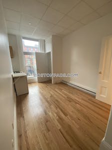 Back Bay Studio Back Bay Boston - $2,095 No Fee