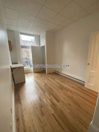 Back Bay Studio Back Bay Boston - $2,095 No Fee