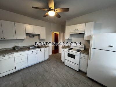 Somerville 3 bedroom apartment near Tufts   Tufts - $3,900