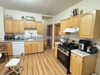 Mission Hill 3 Beds 1 Bath Boston - $4,200