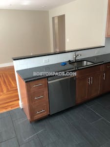 Waltham 3 Bed 1 Bath WALTHAM $3,600 - $3,300