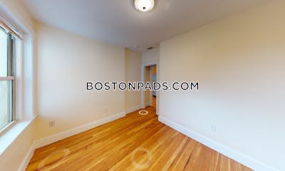 Brookline 4 Beds 2 Baths  Boston University - $6,500 No Fee