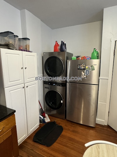 Waltham 2 Bed 1 Bath WALTHAM $2,800 - $2,800
