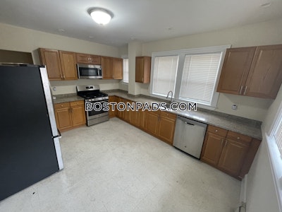 Dorchester 3 Beds 1 Bath Boston - $3,400