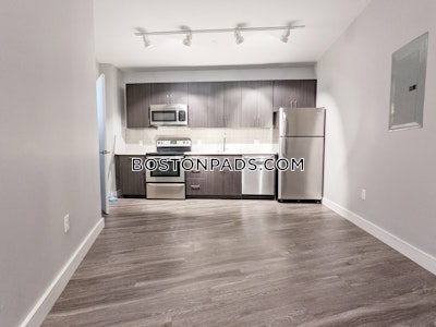 Lynn Studio 1 Bath - $1,900 No Fee