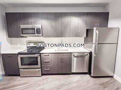 Lynn Studio 1 Bath - $1,900 No Fee