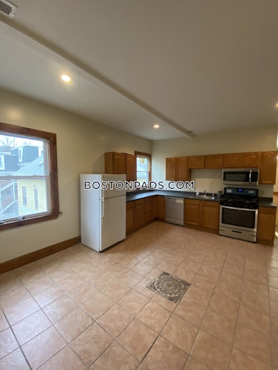 Roxbury 3 Beds 2 Baths Boston - $4,750