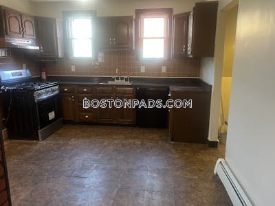 Roxbury 2 Bed 1 Bath BOSTON Boston - $2,800 No Fee