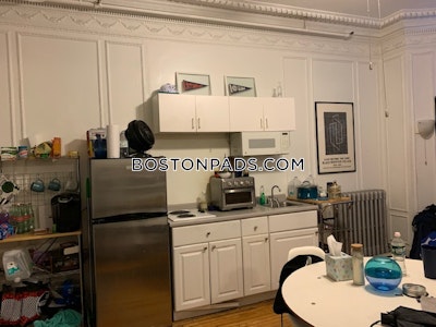 Northeastern/symphony Studio 1 Bath Boston - $2,600 50% Fee
