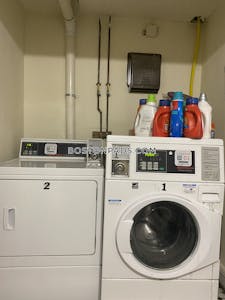 Cambridge 2 Bed 1 Bath CAMBRIDGE  North Cambridge - $2,750
