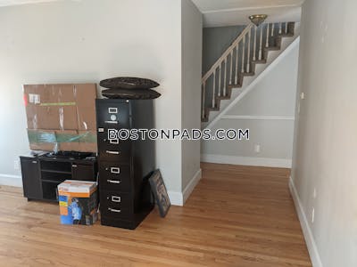 Brighton 3 Beds 2 Baths Boston - $4,600