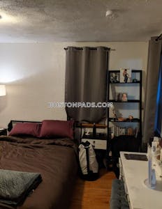 North End 1 Bed, 1 Bath Unit Boston - $2,600