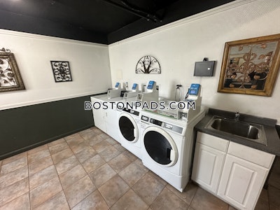 Northeastern/symphony 1 Bed 1 Bath Boston - $2,700 50% Fee