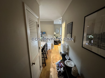 Back Bay 1 Bed 1 Bath Boston - $3,000