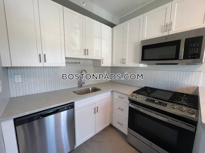 Salem Renovated studio, 1 bath available now on Lafayette St in Salem - $1,900 No Fee