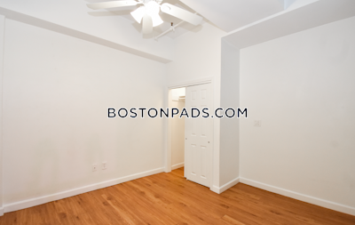 Fenway/kenmore 1 Bed 1 Bath Boston - $3,000 50% Fee