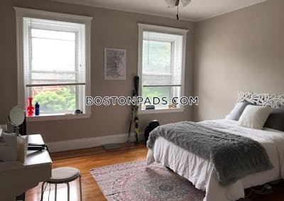 Brookline 4 Bed 2 Bath BROOKLINE- WASHINGTON SQUARE $4,500  Washington Square - $5,000 No Fee