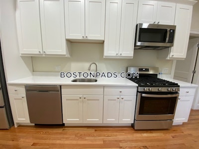 Brookline 4 Bed 4 Bath BROOKLINE- COOLIDGE CORNER $6,900  Coolidge Corner - $6,700 No Fee