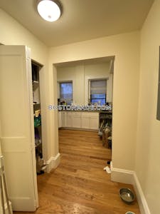 Brookline 2 Bed 1 Bath BROOKLINE- COOLIDGE CORNER $3,800  Coolidge Corner - $3,800 No Fee