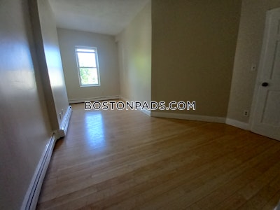 Roxbury 3 Bed 1 Bath BOSTON Boston - $2,750 No Fee