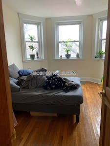 Mission Hill 2 Bed 1 Bath BROOKLINE- BROOKLINE VILLAGE $2,900 Boston - $2,950
