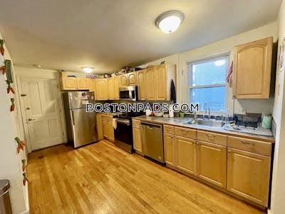 South Boston 3 Beds 2 Baths Boston - $5,100