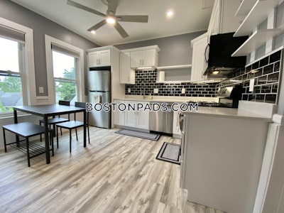 Somerville 3 Beds 1 Bath  Union Square - $4,000