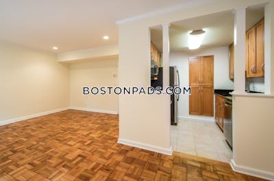 Brookline 1BD/1.5BA Brookline Apartment  Chestnut Hill - $3,170 No Fee