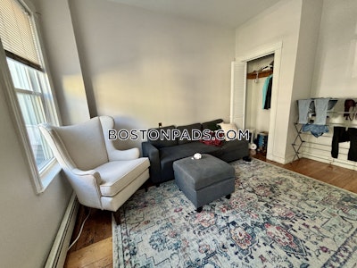 Somerville 2 Beds 1 Bath  Porter Square - $3,400 50% Fee
