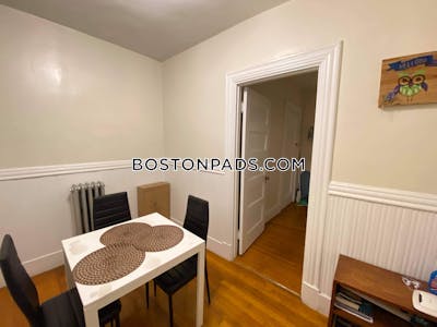 Brookline 1 Bed 1 Bath BROOKLINE- COOLIDGE CORNER $2,500  Coolidge Corner - $2,500 No Fee