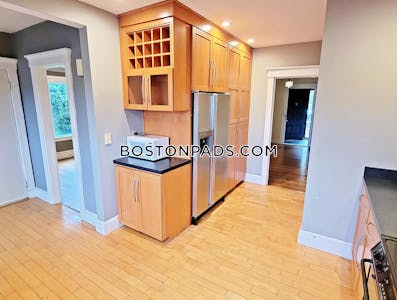 Brookline 3 Bed 1 Bath BROOKLINE- WASHINGTON SQUARE $3,900  Washington Square - $3,900
