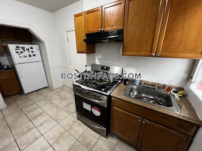 Fort Hill 3 Beds 1 Bath Boston - $3,750