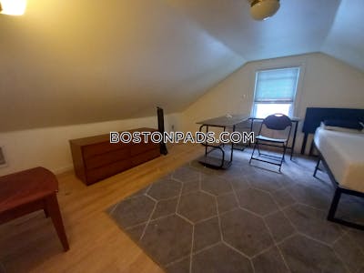 Brighton 8 Bed, 4 Bath Unit Boston - $9,000