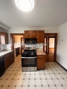 Dorchester Spacious 4 bed 2 bath available NOW on Gallivan Blvd in Dorchester! Boston - $3,800 No Fee