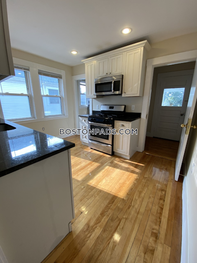 Somerville Renovated 4BD 1BA West Somerville Apartment  West Somerville/ Teele Square - $3,900