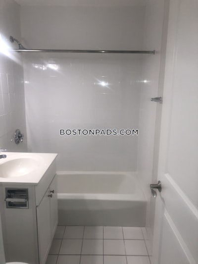 Quincy 1 Bed 1 Bath QUINCY  North Quincy - $2,432 75% Fee