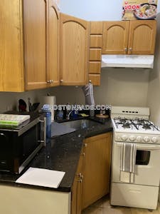 Northeastern/symphony Studio 1 Bath Boston - $2,350 50% Fee