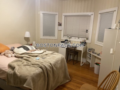 Medford 3 Bed 1 Bath MEDFORD  Tufts - $3,375